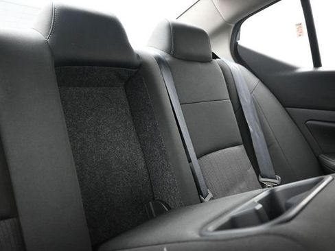 Used 2022 Nissan Altima 2.5 SV image 22