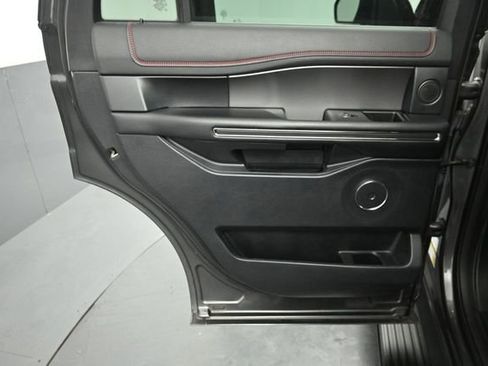 Used 2021 Ford Expedition Limited AWD/4WD image 23