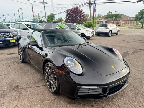 Used 2021 Porsche 911 Targa 4S w/ Premium Package AWD/4WD image 36