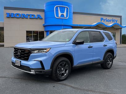 Certified 2025 Honda Pilot TrailSport