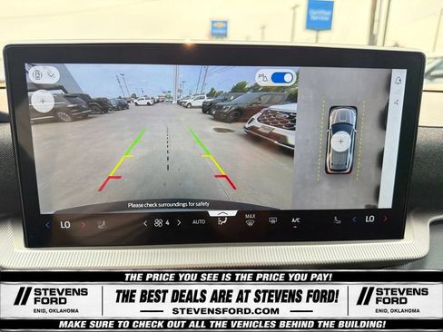 Used 2025 Ford Explorer ST-Line w/ ST-Line Street Pack AWD/4WD image 28