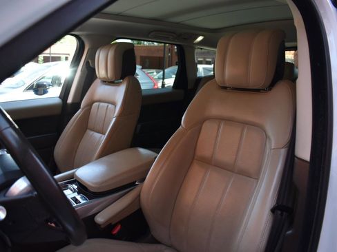 Used 2018 Land Rover Range Rover Sport HSE AWD/4WD image 12