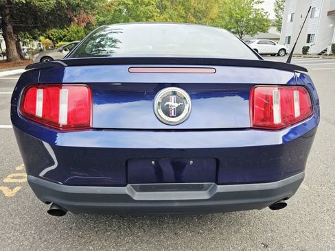 Used 2011 Ford Mustang Premium w/ 201A Rapid Spec Order Code image 4