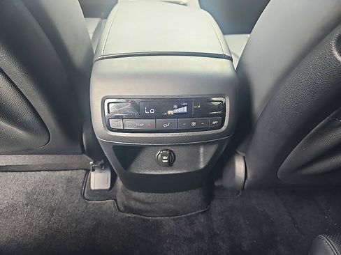 Used 2024 Hyundai Palisade SEL AWD/4WD image 29
