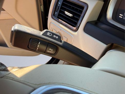 Used 2016 Volvo S80 T5 w/ Convenience Package FWD image 25