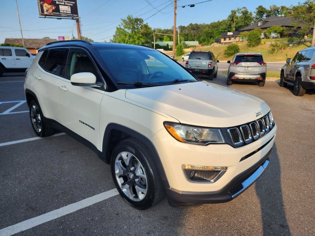 Used 2018 Jeep Compass Limited AWD/4WD image 6