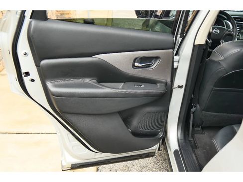 Used 2021 Nissan Murano SL w/ SL Moonroof Package AWD/4WD image 17