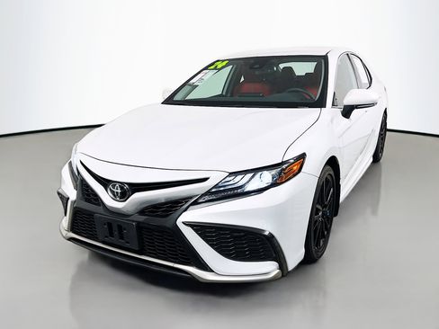 Used 2024 Toyota Camry XSE w/ Cold Weather Package image 10