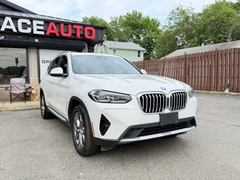 Used 2023 BMW X3 xDrive30i w/ Convenience Package AWD/4WD image 4