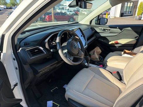 Used 2024 Subaru Ascent Premium w/ Convenience Package AWD/4WD image 4