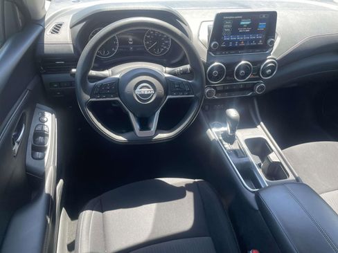 Used 2024 Nissan Sentra SV FWD image 11