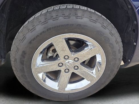 Used 2014 RAM 1500 Express image 32