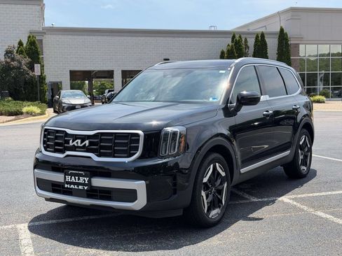 Used 2025 Kia Telluride S AWD/4WD image 23