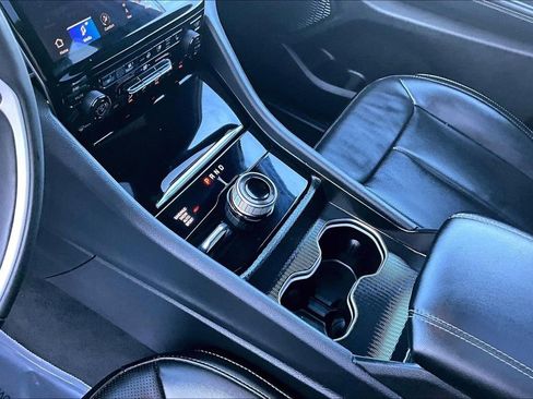 Used 2024 Jeep Grand Cherokee L Limited w/ Luxury Tech Group II image 15