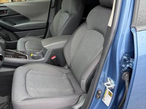 Used 2024 Subaru Crosstrek 2.0i Premium AWD/4WD image 9