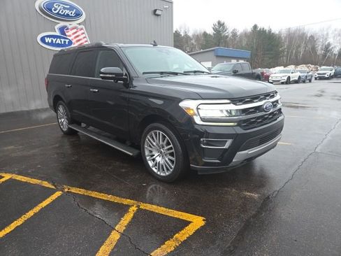Used 2023 Ford Expedition Max Limited image 3