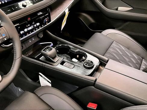 New 2026 Nissan Rogue Platinum w/ Platinum Premium Package image 9