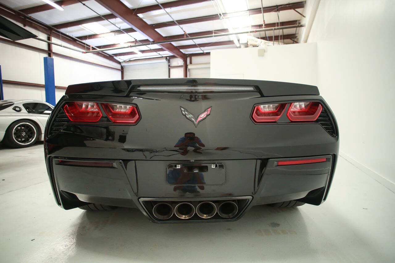 Used 2018 Chevrolet Corvette Stingray Coupe w/ Carbon Flash Badge Package RWD image 5