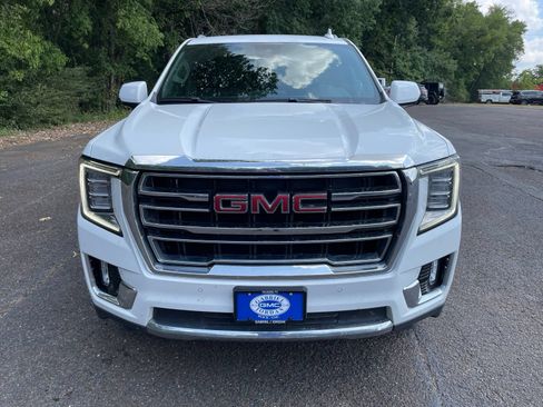 Used 2024 GMC Yukon SLT AWD/4WD image 11