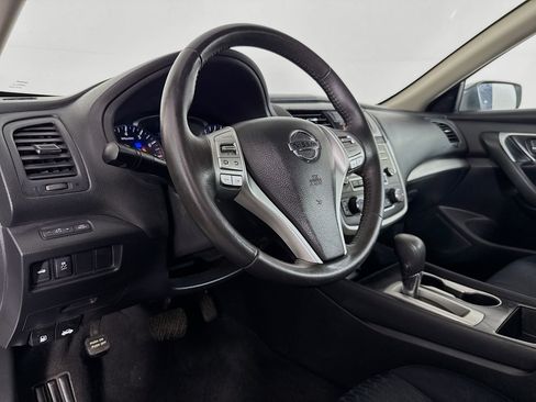 Used 2017 Nissan Altima 2.5 SV image 22