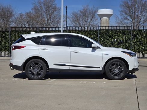 Used 2022 Acura RDX A-Spec image 2