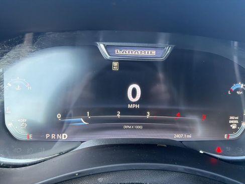 Used 2025 RAM 2500 Laramie w/ Night Edition image 39