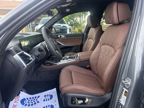 Used 2026 BMW X7 xDrive40i w/ M Sport Package AWD/4WD image 12