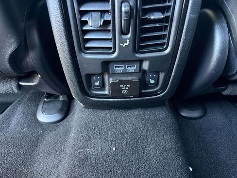 Used 2022 Dodge Durango R/T w/ Blacktop Package image 9