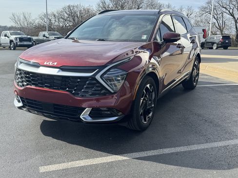 Used 2024 Kia Sportage SX image 2