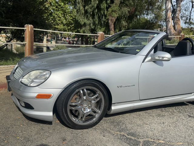 Used 2004 Mercedes-Benz SLK 32 AMG image 35