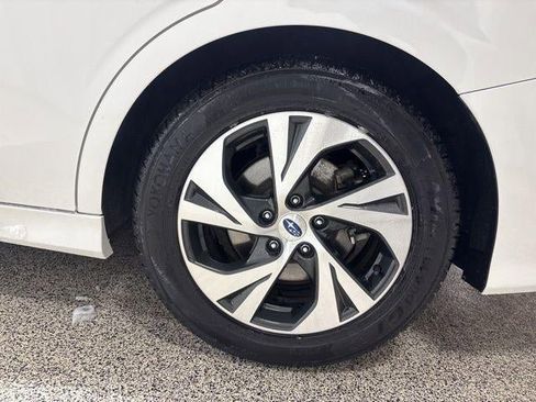 Used 2023 Subaru Legacy image 34