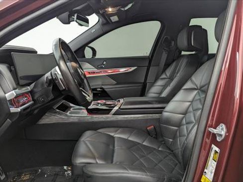 Used 2023 BMW 740i RWD image 14