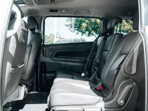 Used 2018 Honda Odyssey Elite image 41