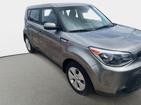 Used 2015 Kia Soul FWD image 7