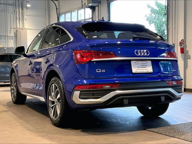 Used 2021 Audi Q5 2.0T Premium Plus w/ Premium Plus Package AWD/4WD image 3