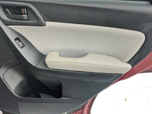 Used 2017 Subaru Forester 2.5i Premium w/ Popular Package #2A image 16