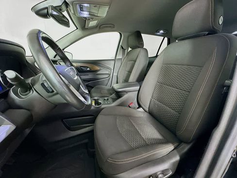 Used 2021 GMC Terrain SLE w/ Driver Convenience Package image 12