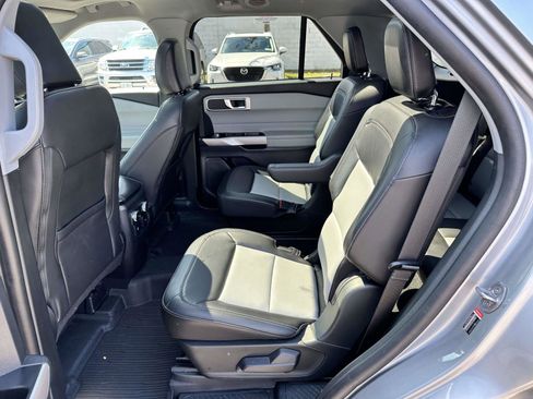 Used 2023 Ford Explorer XLT w/ Equipment Group 202A image 14