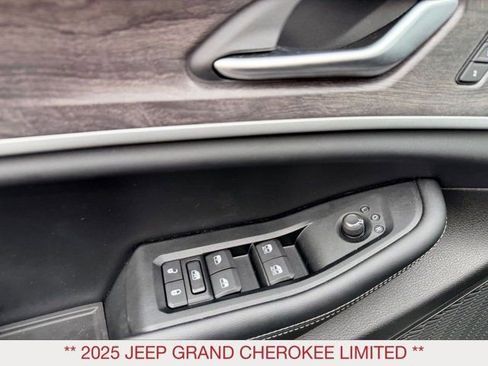 Certified 2025 Jeep Grand Cherokee Limited w/ Trailer Tow Package image 22