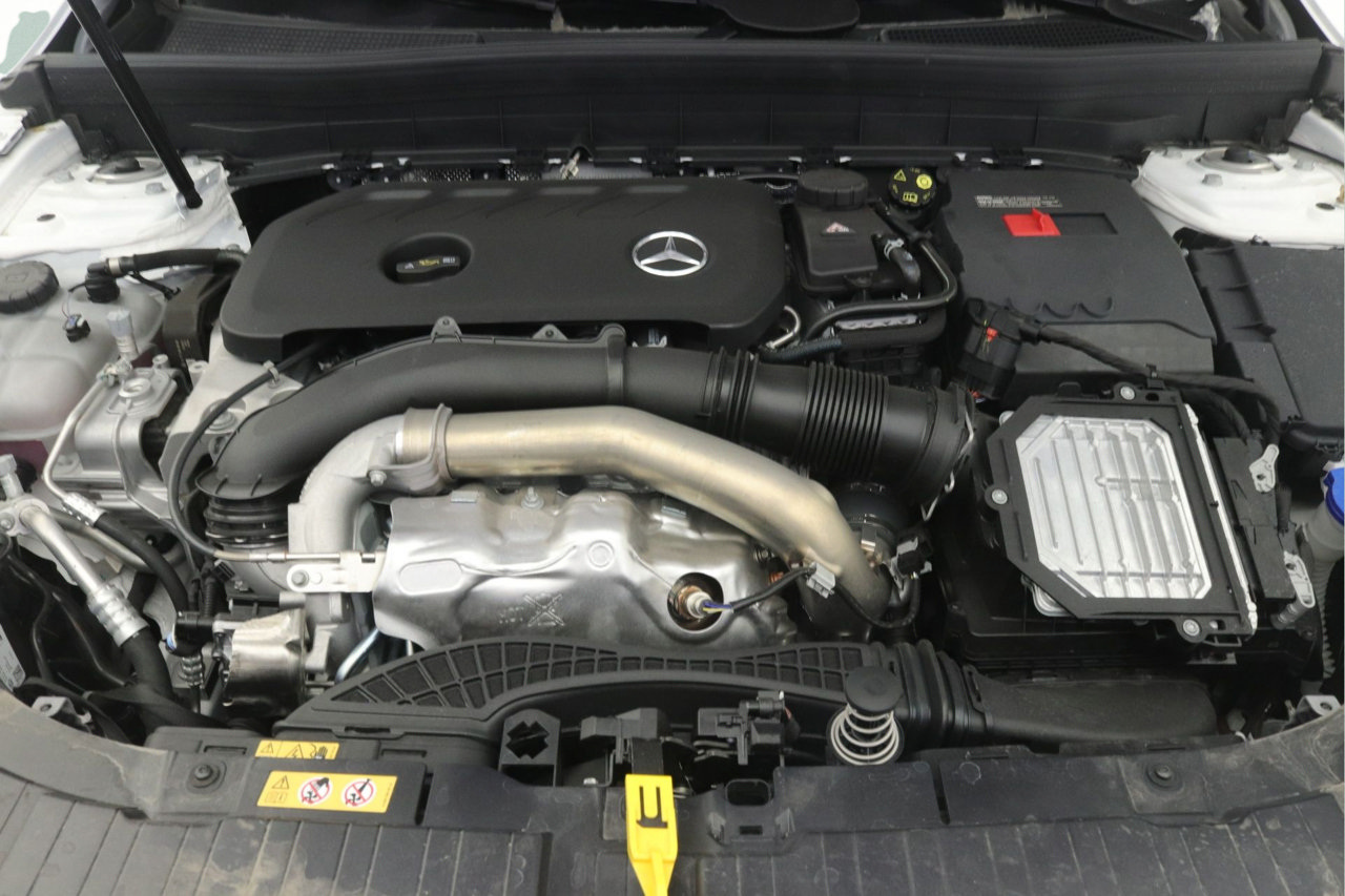 New 2026 Mercedes-Benz GLB 250 image 10