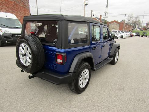 Used 2020 Jeep Wrangler Unlimited Sport image 3