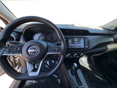 Used 2023 Nissan Kicks SV image 20