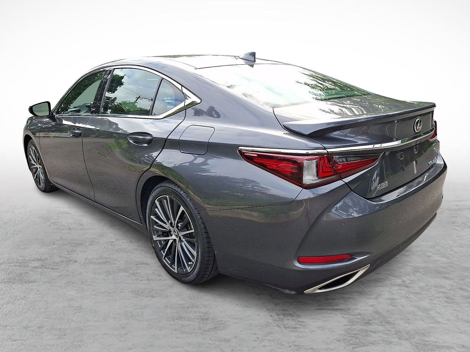 Certified 2023 Lexus ES 350 w/ Premium Package FWD image 4