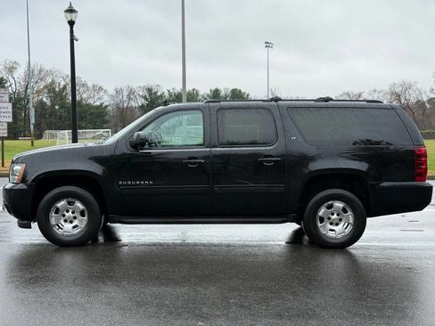 Used 2013 Chevrolet Suburban LT w/ Luxury Package image 10