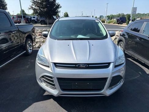 Used 2015 Ford Escape SE AWD/4WD image 2