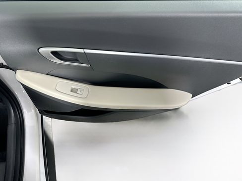 Used 2023 Hyundai Sonata SE image 27