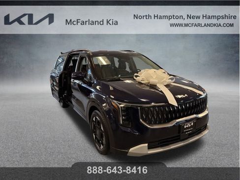 Used 2026 Kia Carnival EX image 5