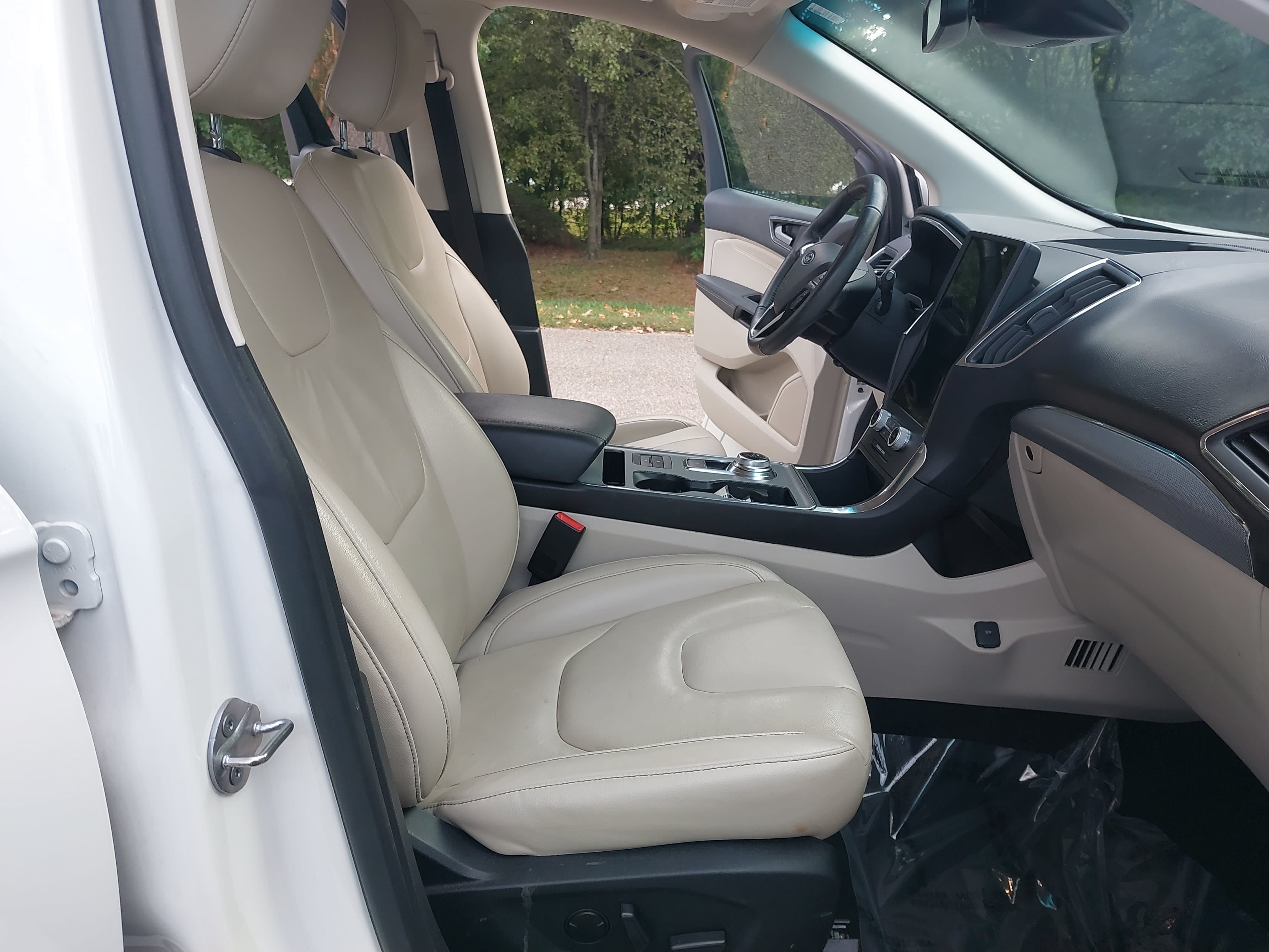 Used 2021 Ford Edge Titanium AWD/4WD image 10
