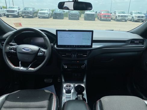 Used 2024 Ford Escape ST-Line w/ Tech Pack #1 AWD/4WD image 18