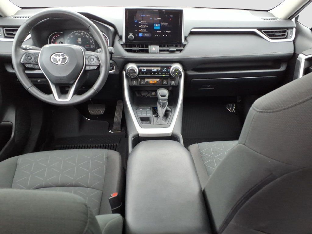 Used 2024 Toyota RAV4 XLE w/ Convenience Package AWD/4WD image 12